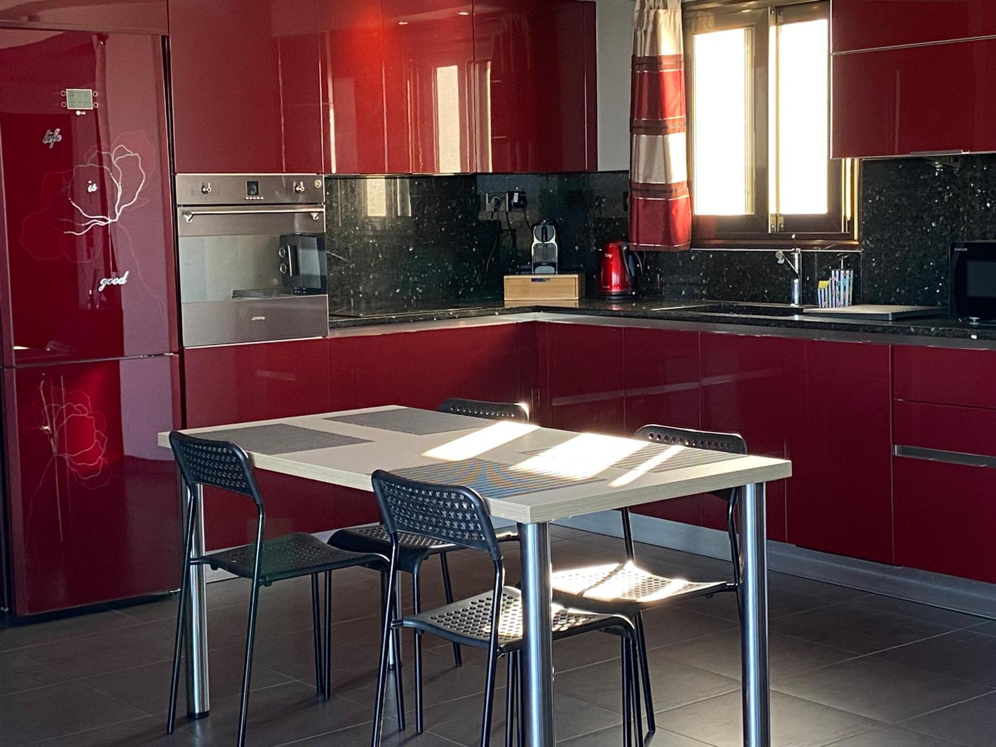Luxury View Apartment 10Min From Athens Airport Koropion Exterior photo