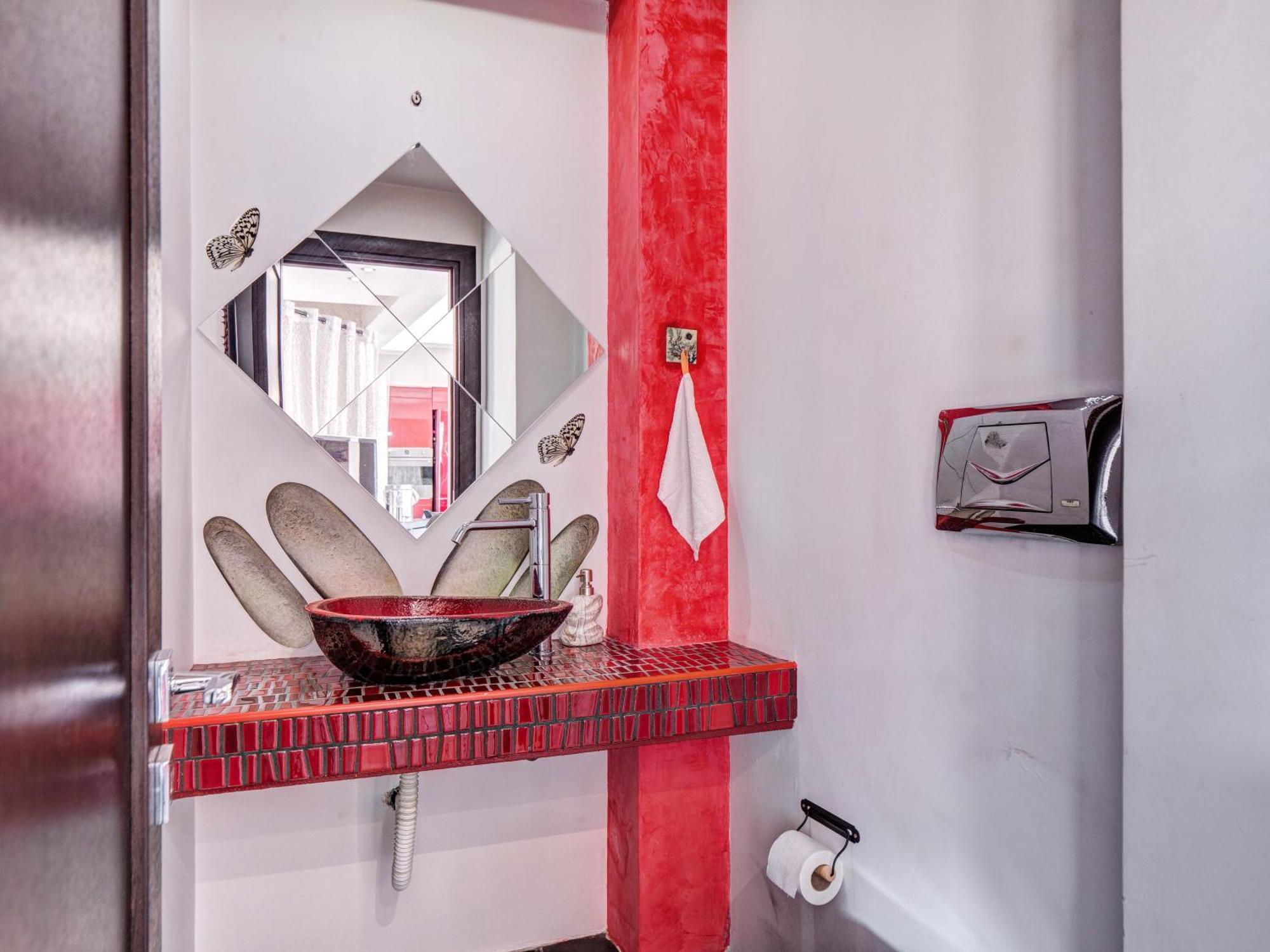 Luxury View Apartment 10Min From Athens Airport Koropion Exterior photo